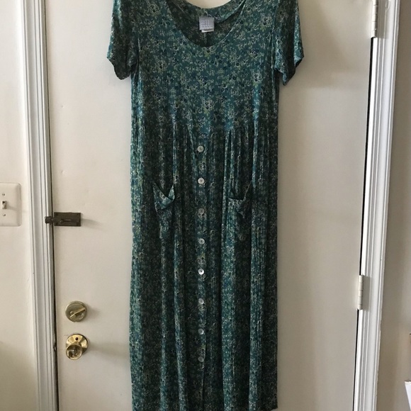 Rabbit Rabbit Rabbit Dresses & Skirts - Vintage Rabbit,Rabbit,Rabbit Designs Green Floral Dress. Size 16.